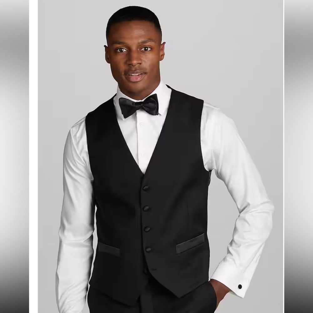 Jos A Banks Formal Tuxedo Vest